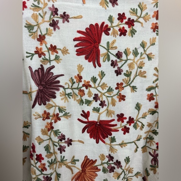 100% Wool Autumn Leaves Embroidered Open Front Sweater Kimono - Picture 6 of 11